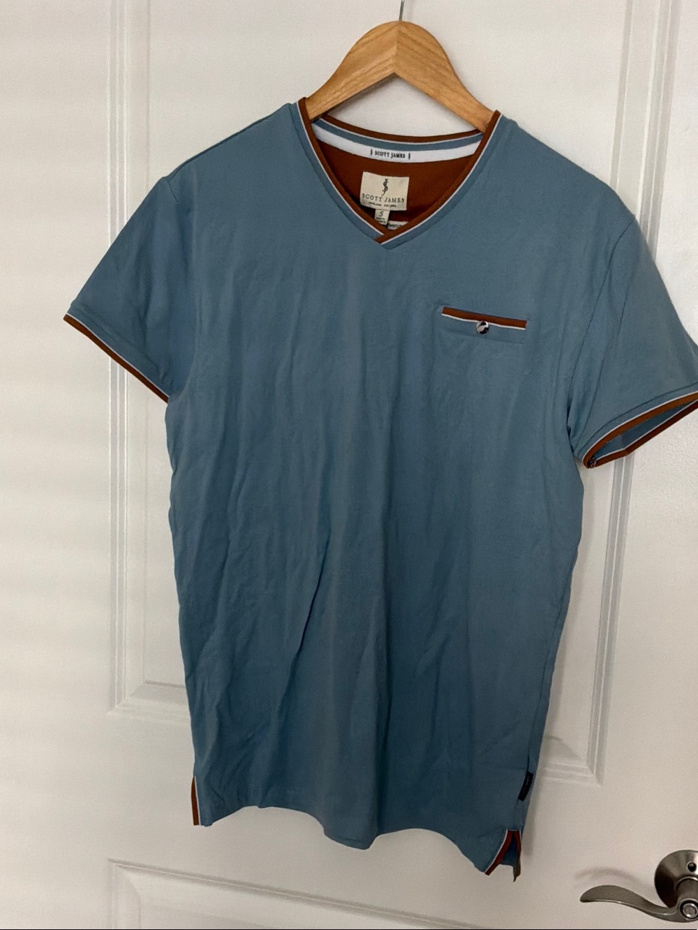 Men's V-Neck Pocket Tee in Slate Blue with Brown Trim - Picture 2 of 12